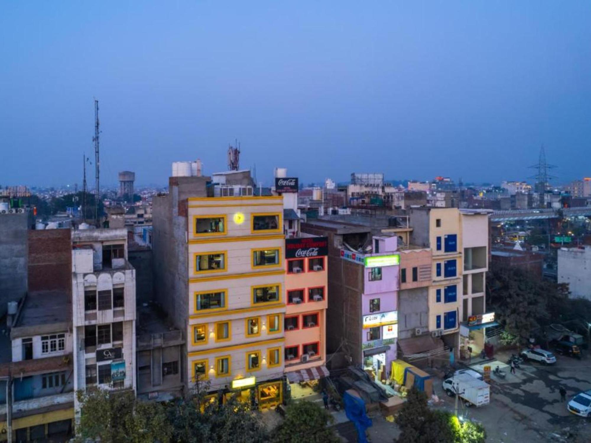 The Hosteller Amritsar, Near Golden Temple Eksteriør billede